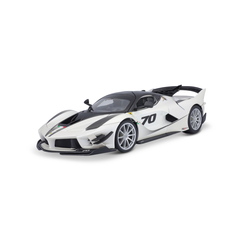 Ferrari FXX-K #10 rojo//negro 1:18 Bburago
